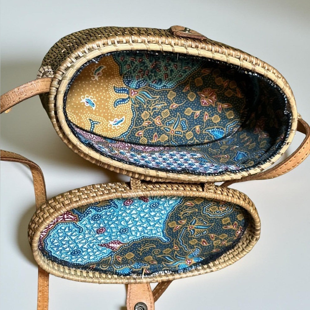 Woven Tan Crossbody Bag - Picture 2 of 2